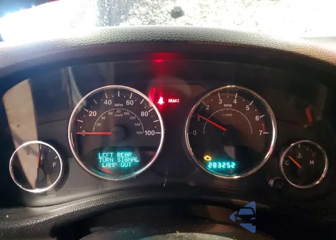 2014 Jeep Wrangler Unlimited Rubicon z USA, uszkodzony, nr VIN 1C4BJWFG0EL239759